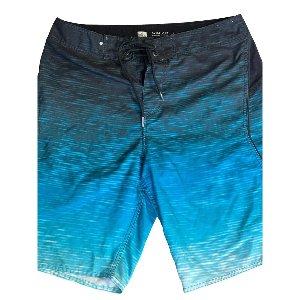 Quiksilver Mens Blue Ombre Boardshorts Size 32 Swim Trunks Surf Shorts